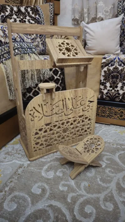 🔍 تفاصيل نقش الحامل | Détail de la gravure | Engraving detail – Salaya stand