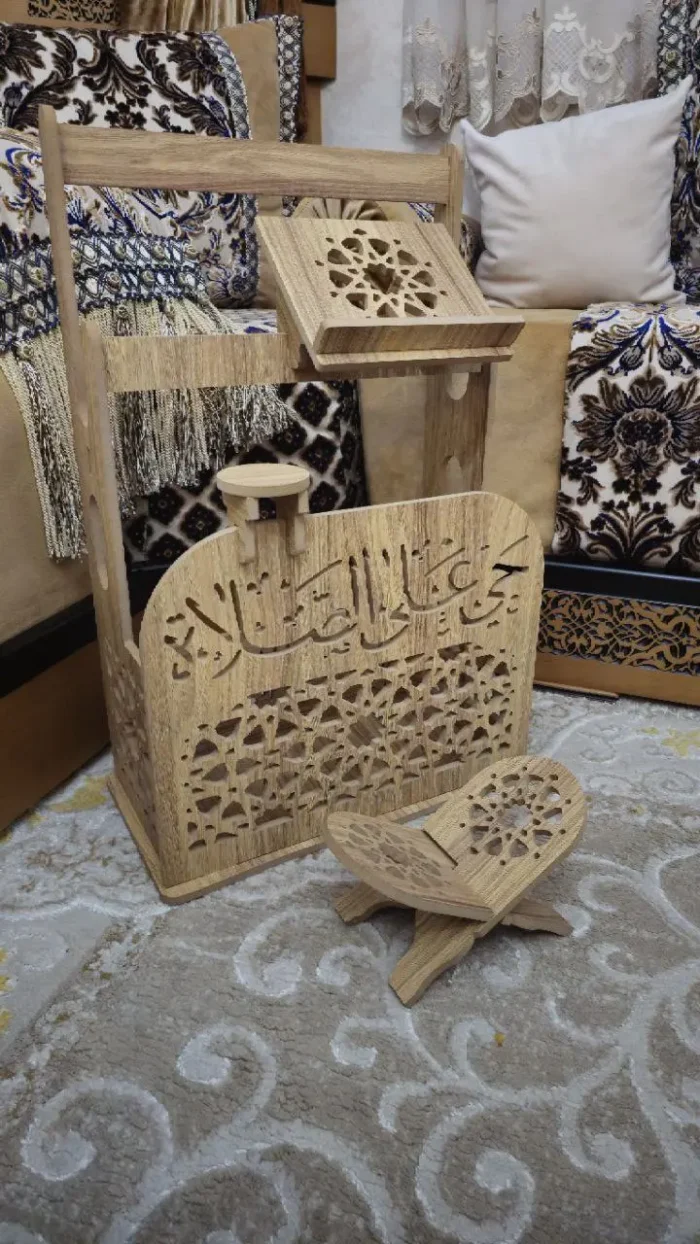 🔍 تفاصيل نقش الحامل | Détail de la gravure | Engraving detail – Salaya stand